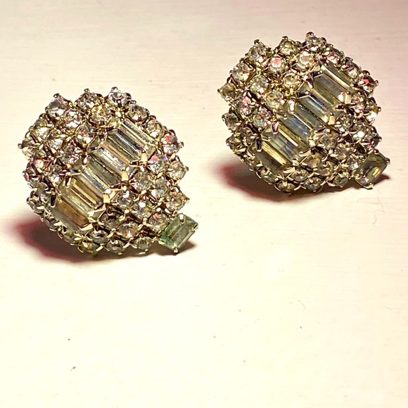 Beautiful vintage antique clip on earrings,silver with crystals,ABS rhinestones - Picture 2 of 9